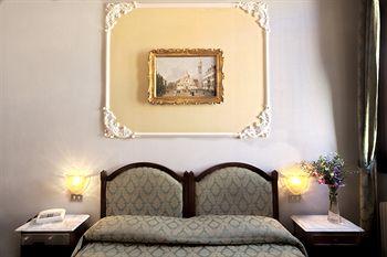 Hotel Pausania