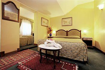 Hotel Pausania