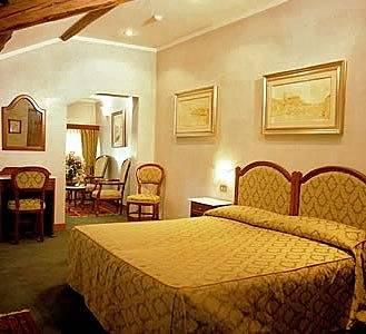 Hotel Pausania