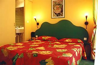 9 Hotel Republique