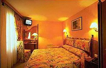9 Hotel Republique