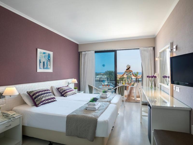 Pavlo Napa Beach Hotel (Pavlo Napa Hotel)