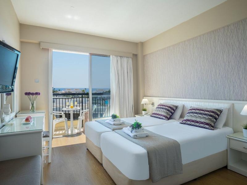 Pavlo Napa Beach Hotel (Pavlo Napa Hotel)