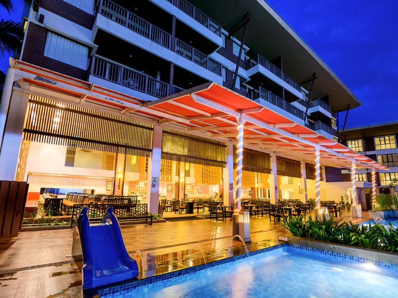 Peach Blossom Resort