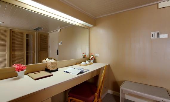 Pearl Hotel