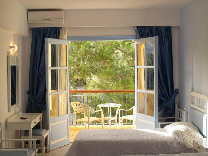 Pedi Beach Hotel