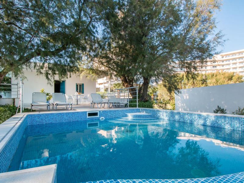 Pegasos Deluxe Beach Hotel