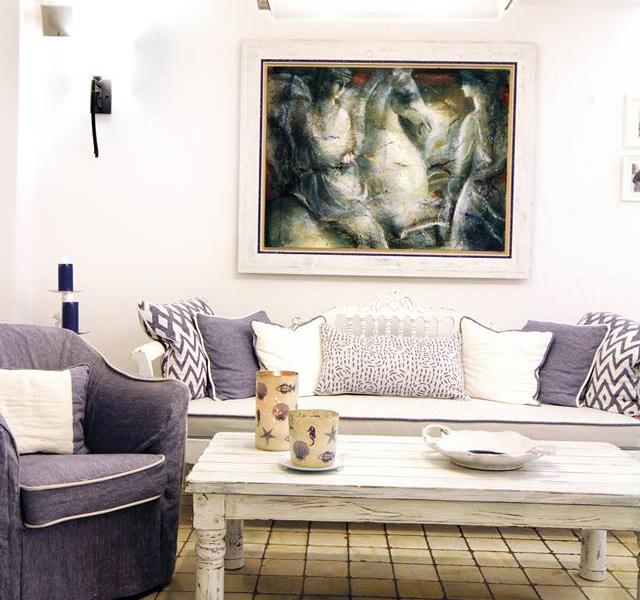 Pelican Bay Art Hotel