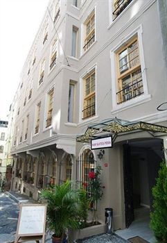 Pera City Suites