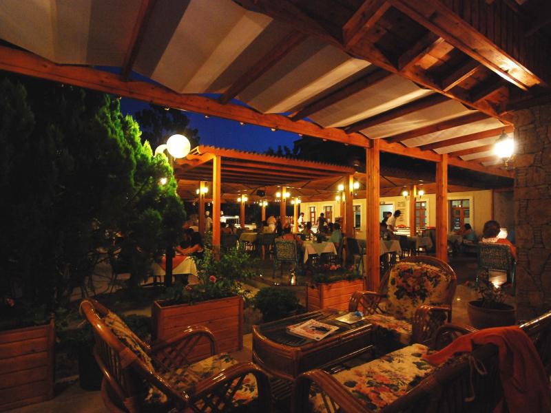 Perdikia Beach Hotel