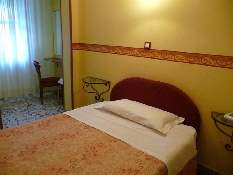 B&B Ariston Pisa Tower