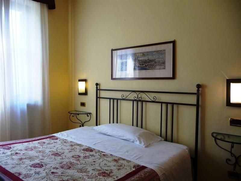 B&B Ariston Pisa Tower