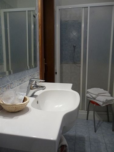 B&B Ariston Pisa Tower