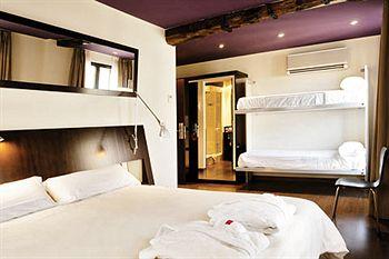 Petit Palace Arana