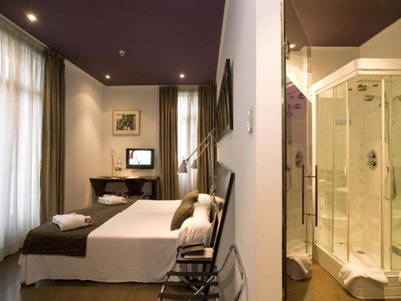 Petit Palace Arana