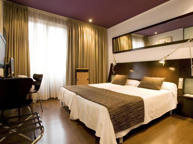 Petit Palace Arana