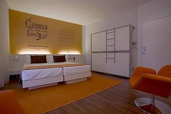 Petit Palace Opera Garden