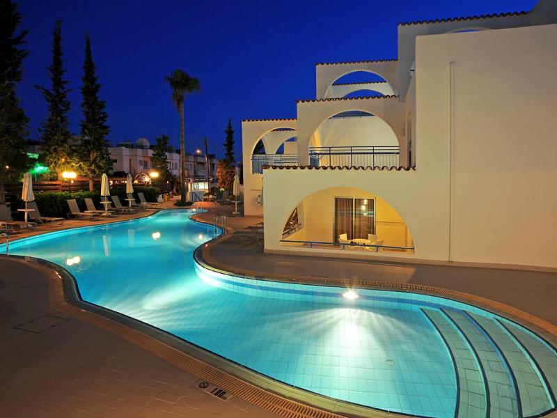 Petrosana Hotel Apts