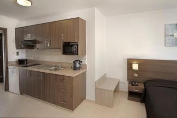 Отель Petrosana Hotel Apts Кипр, Айя-Напа, фото 9