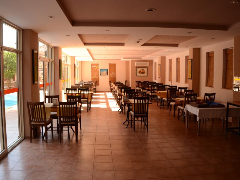 Club Park Marina Hotel