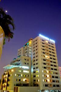 Parkroyal Suites Bangkok