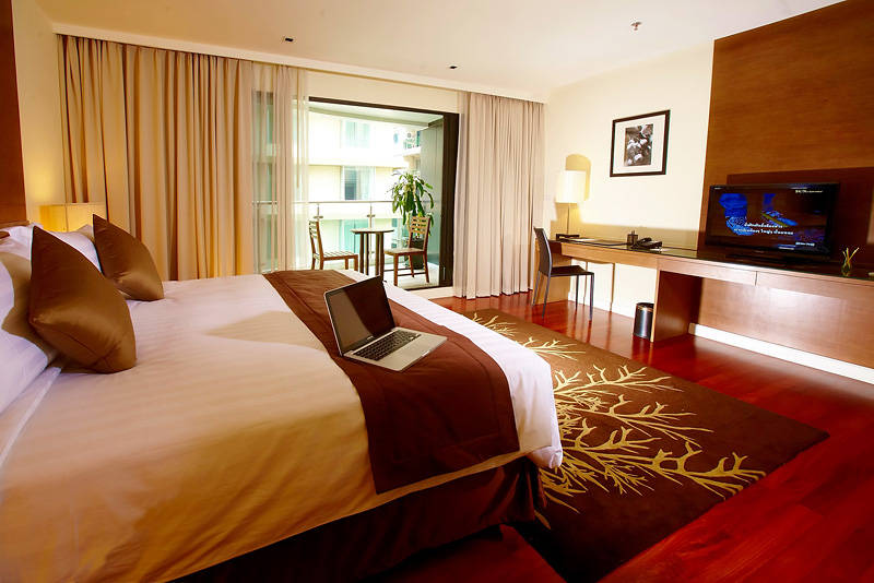 Parkroyal Suites Bangkok