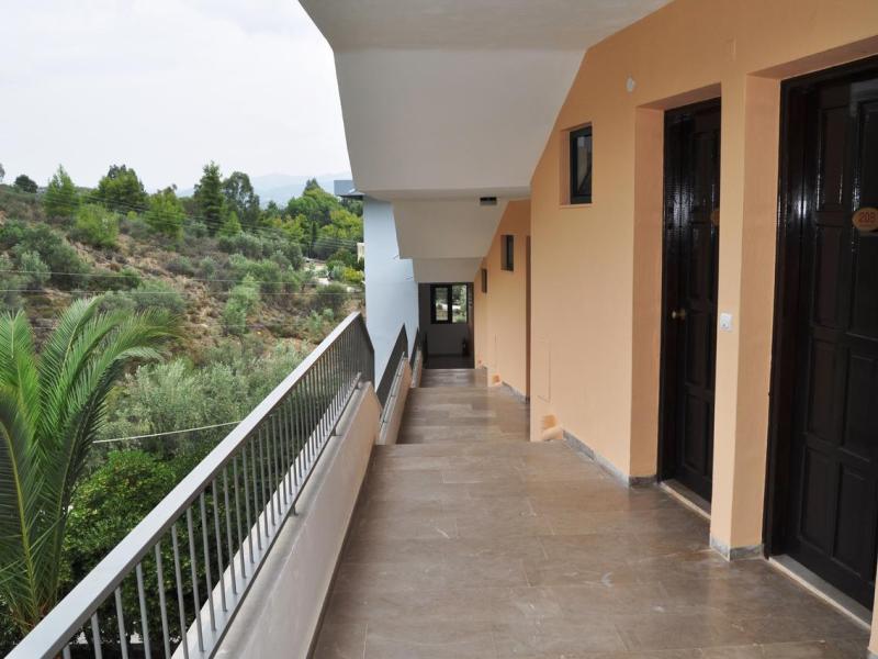 Phaistos Hotel 