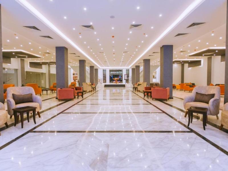 La Rosa Waves Resort