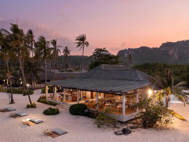 SAii Phi Phi Island Village 