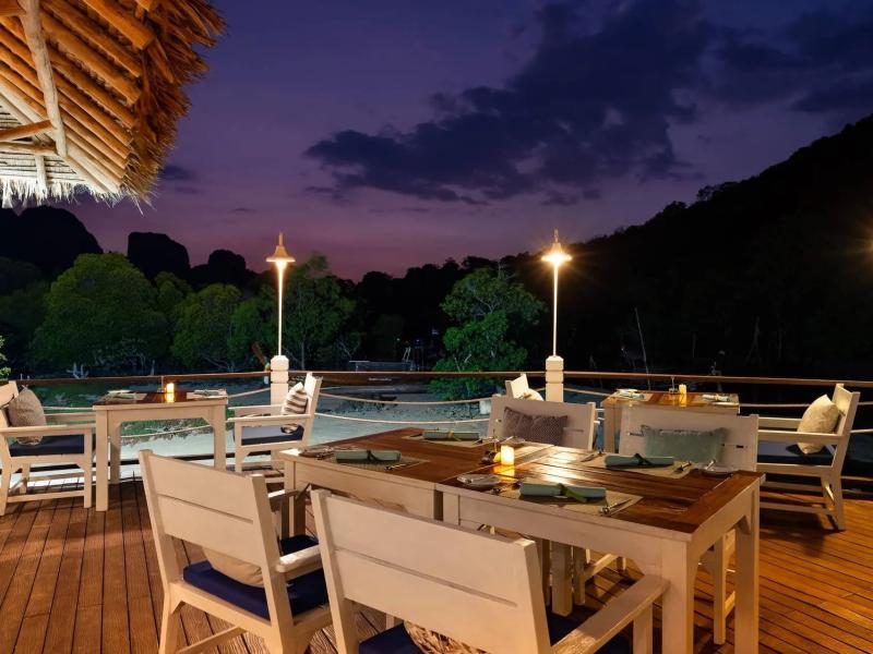 SAii Phi Phi Island Village 