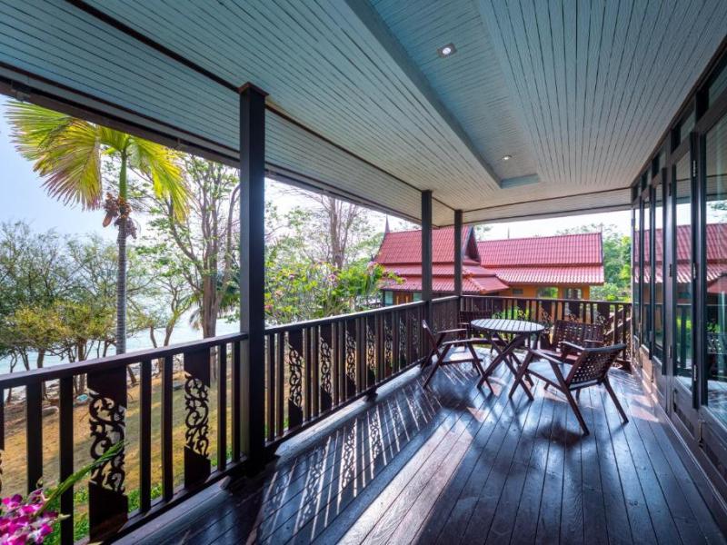 Phi Phi Natural Resort