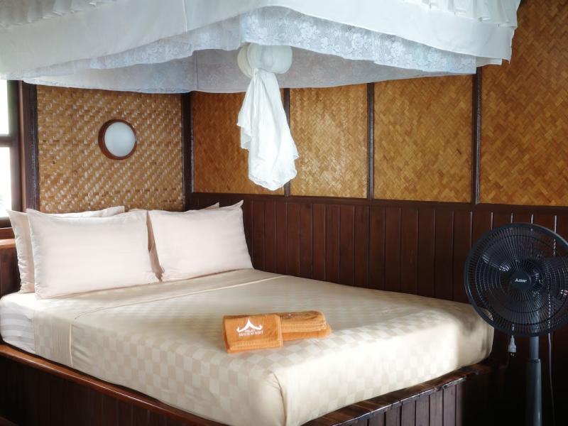 Phi Phi Relax Beach Resort