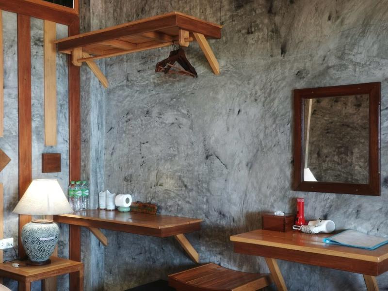 Phi Phi Relax Beach Resort