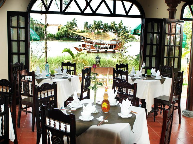 Pho Hoi Riverside Resort