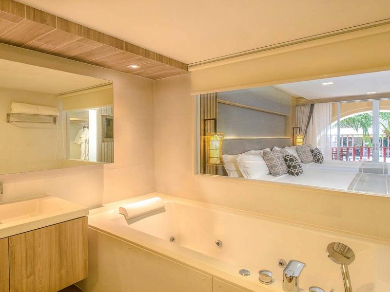 Phuket Graceland Resort & Spa