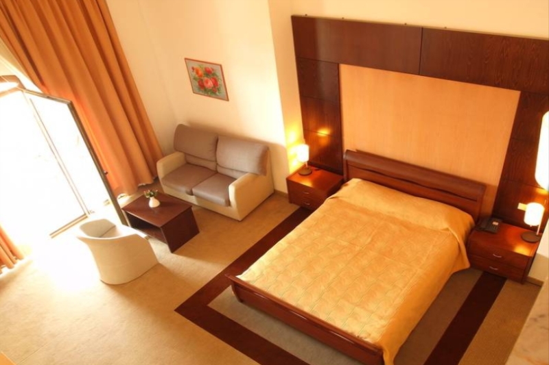 Aristoteles Holiday Resort & Spa