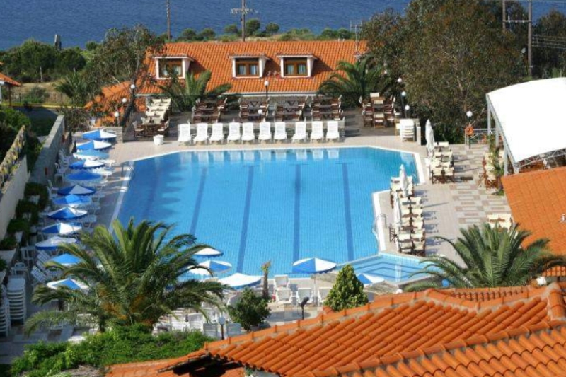 Aristoteles Holiday Resort & Spa