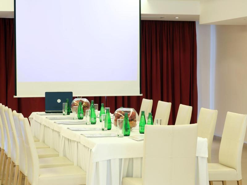 Ariti Grand Hotel