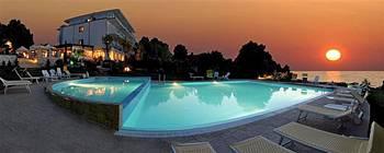 Pietrenere Hotel