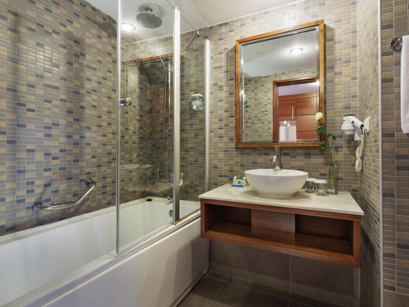 Pine Bay Holiday Resort