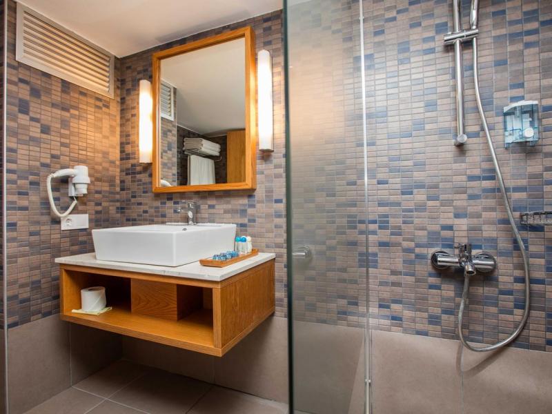 Pine Bay Holiday Resort