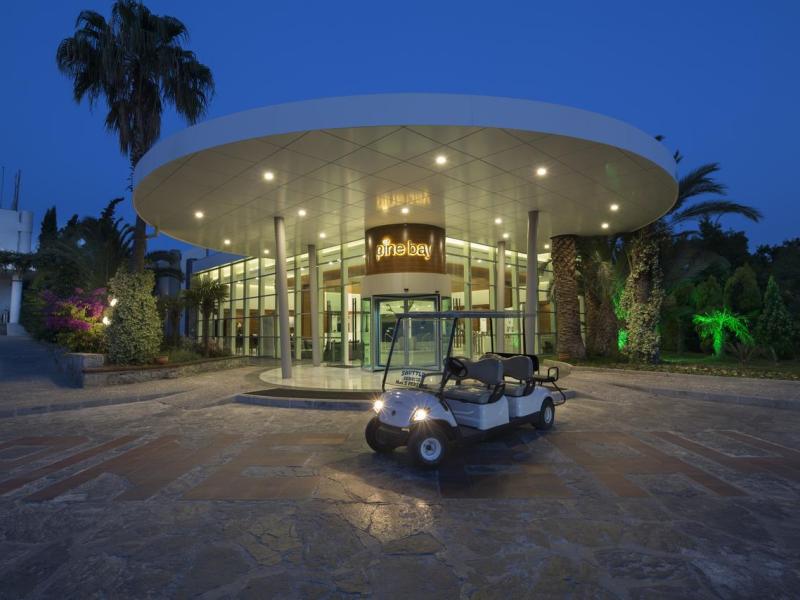 Pine Bay Holiday Resort