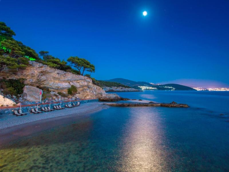 Pine Bay Holiday Resort