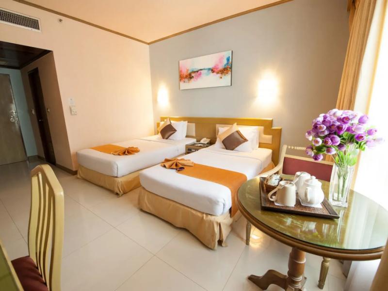 Pinnacle Lumpinee Park Hotel