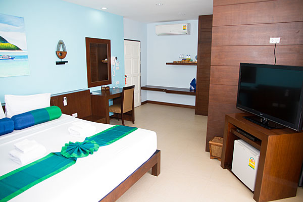 Ark Bar Beach Resort