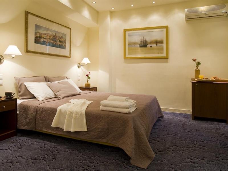 Piraeus Dream City Hotel