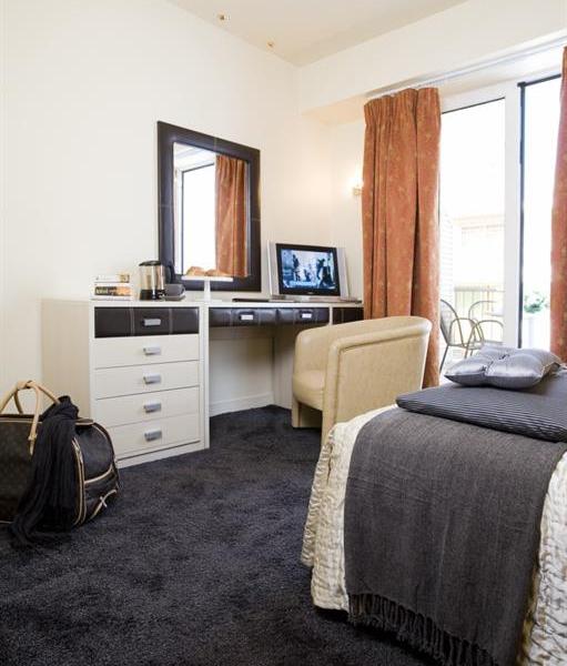 Piraeus Dream City Hotel