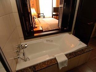 Planta Centro Bacolod Hotel & Residences