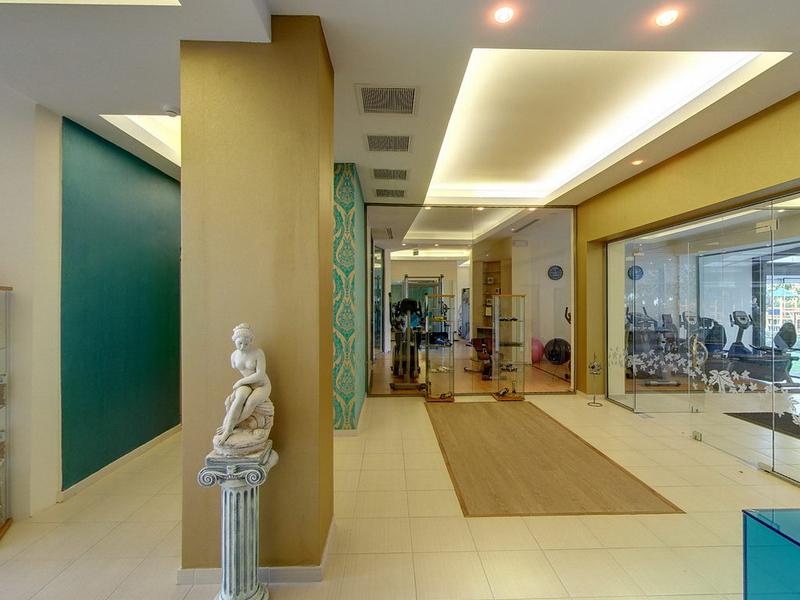 Bomo Platamon Cronwell Resort
