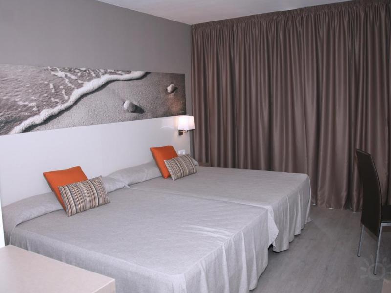 Salou Sunset by Pierre & Vacances